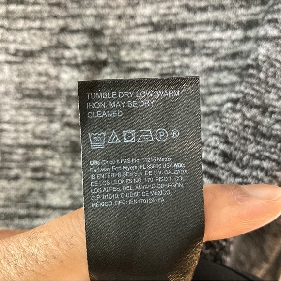 White House Black Market Women's Grey Round Neck Pull Over Blouse Top Size XS - Picture 7 of 10